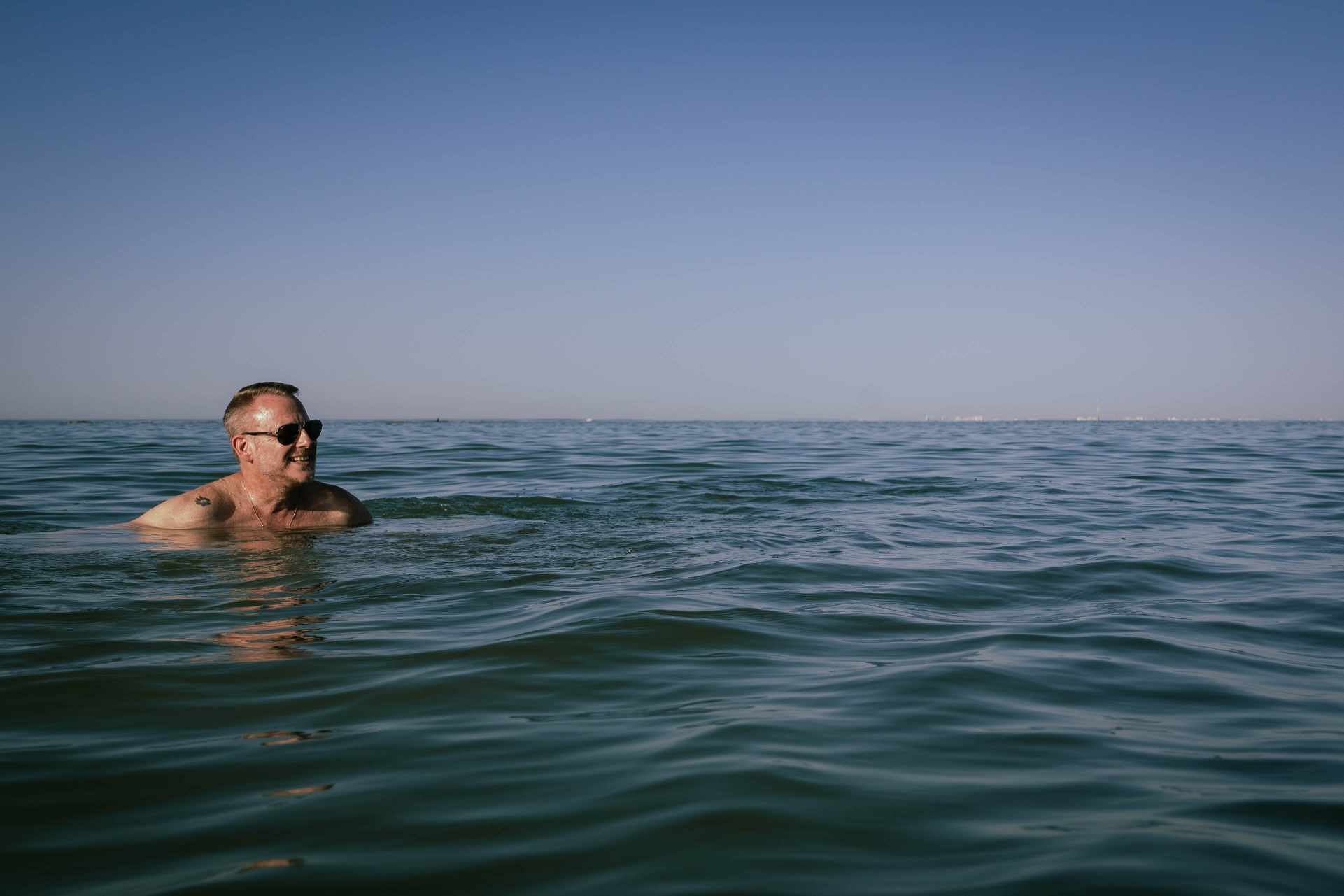 Aurèle, 45 ans, Calais