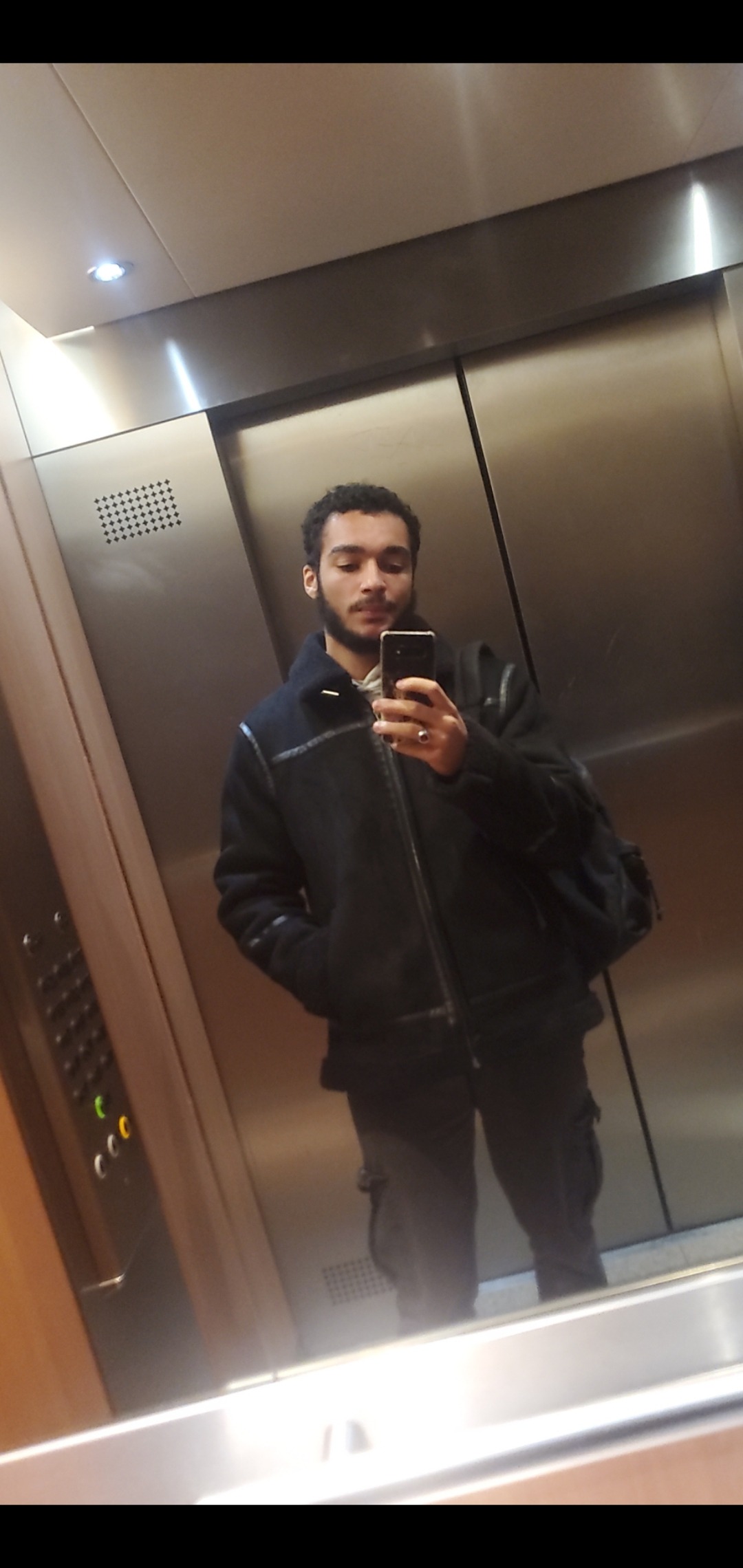 Ildevert, 22 ans, Bours