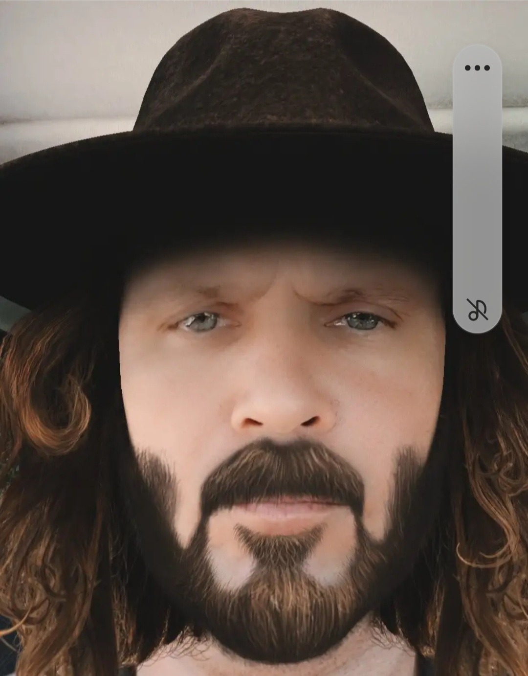 Falco, 42 ans, Athies