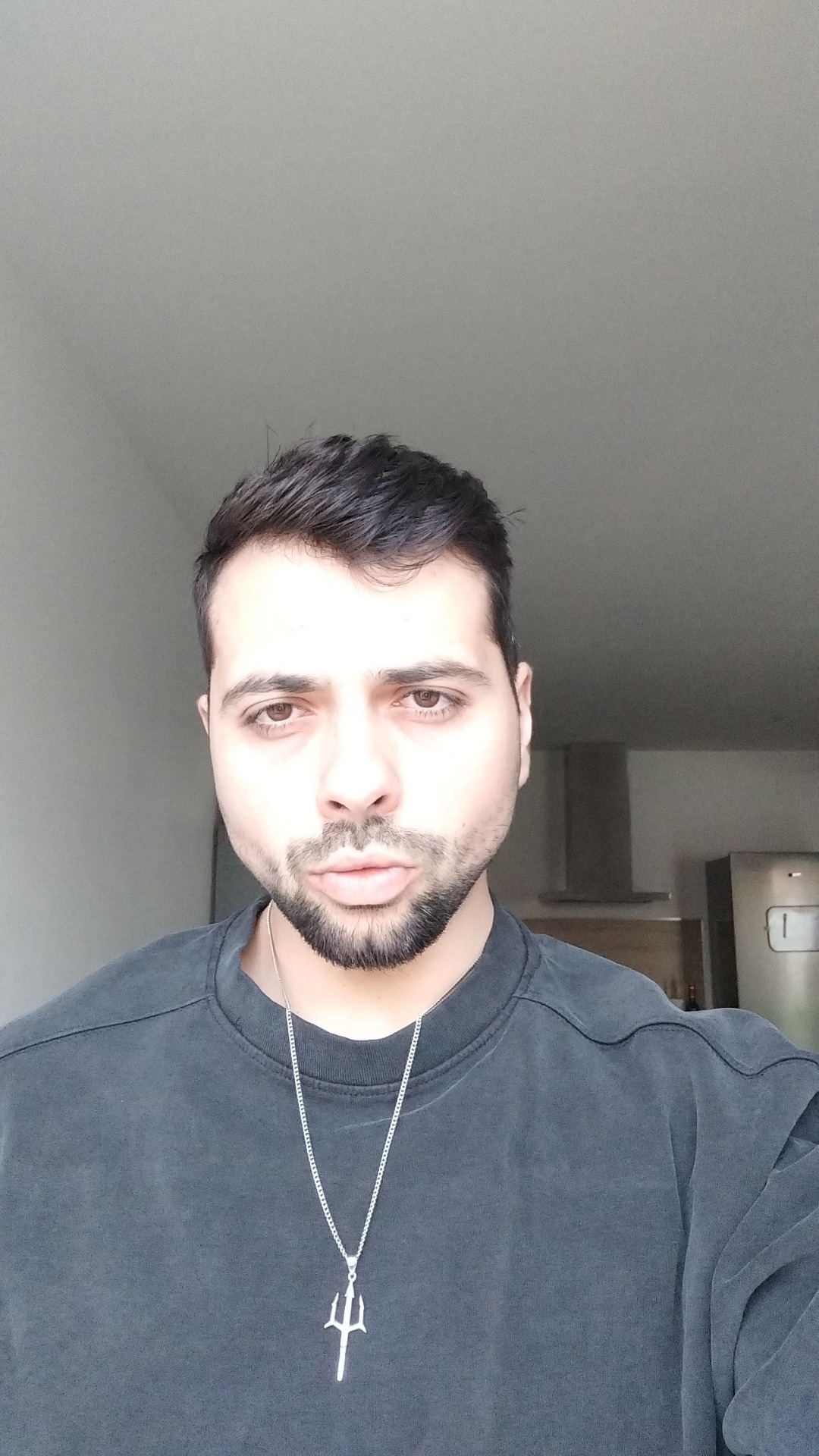 Remigio, 25 ans, Maisnil-lès-Ruitz