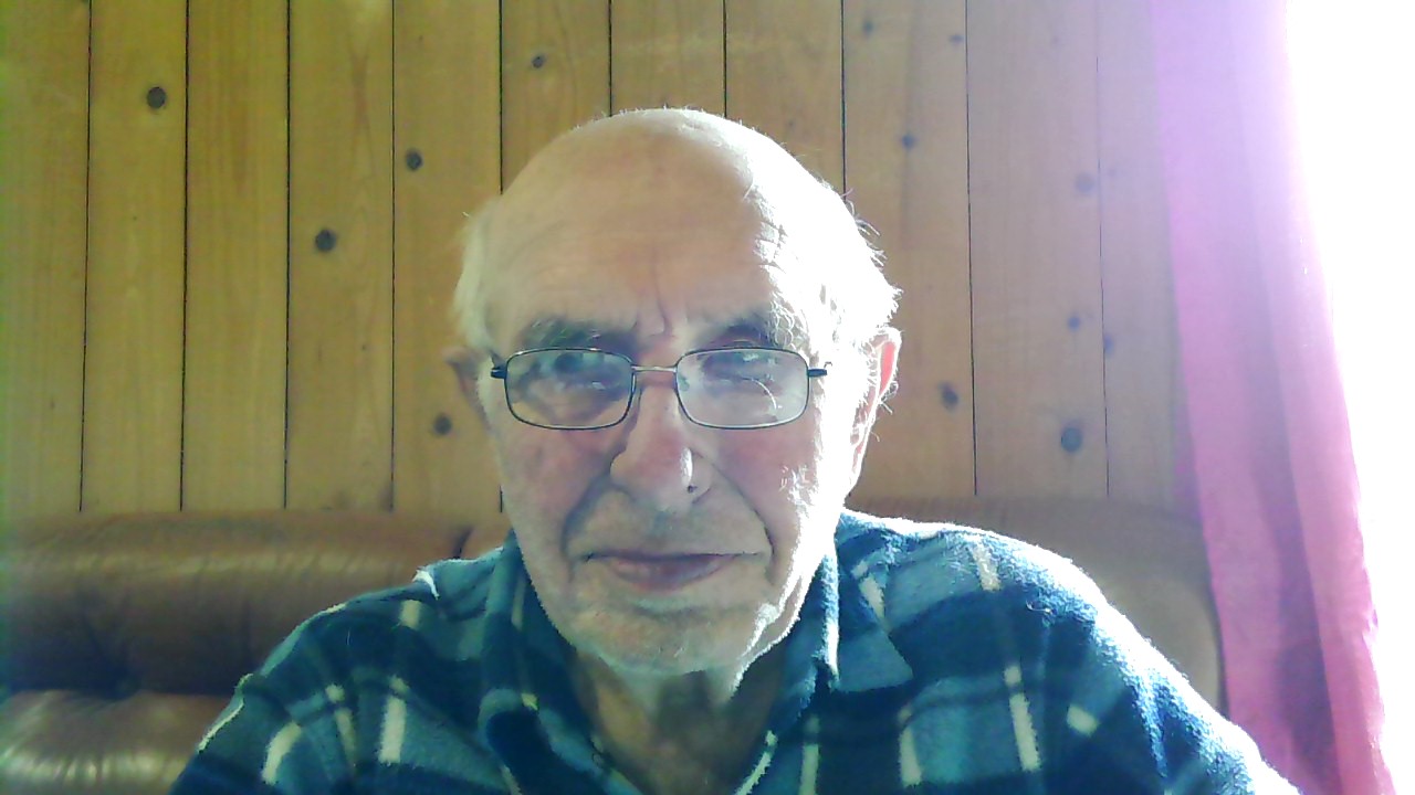 Hai, 45 ans, Carly